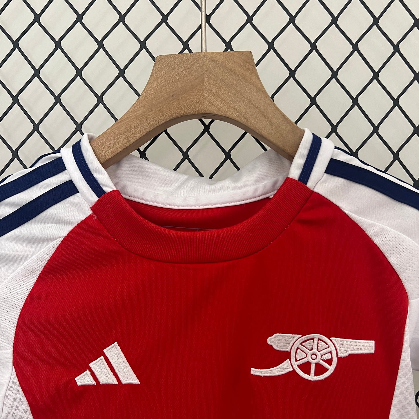 Conjunto niños Arsenal Local 2024/25