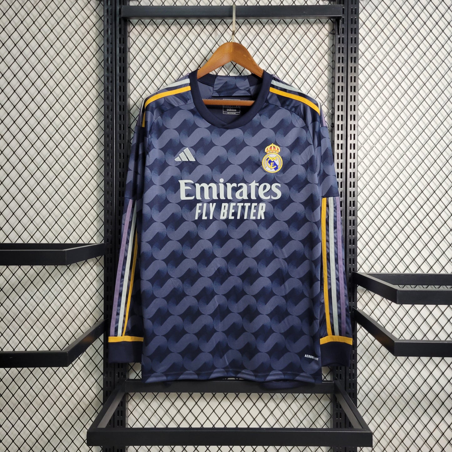 Camiseta Real Madrid Visita 2023/24 | Version Fan Manga Larga