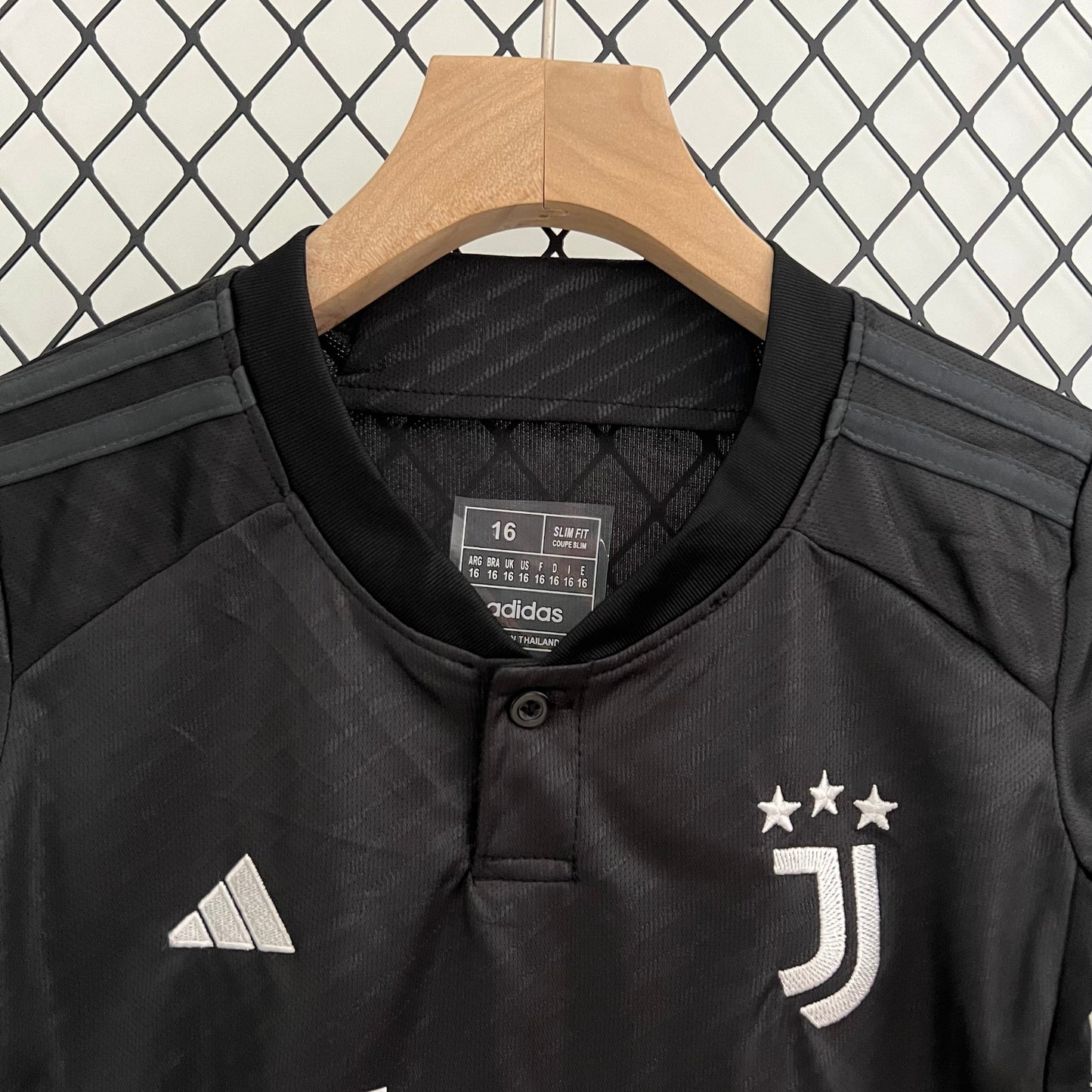 Conjunto niños Juventus Visita 2023/24 Tercer Kit