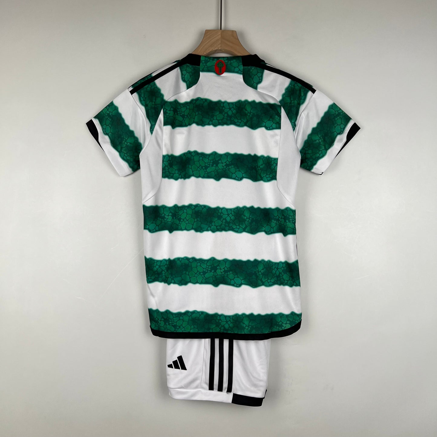 Celtic - Kit de niños | Local 2023/24