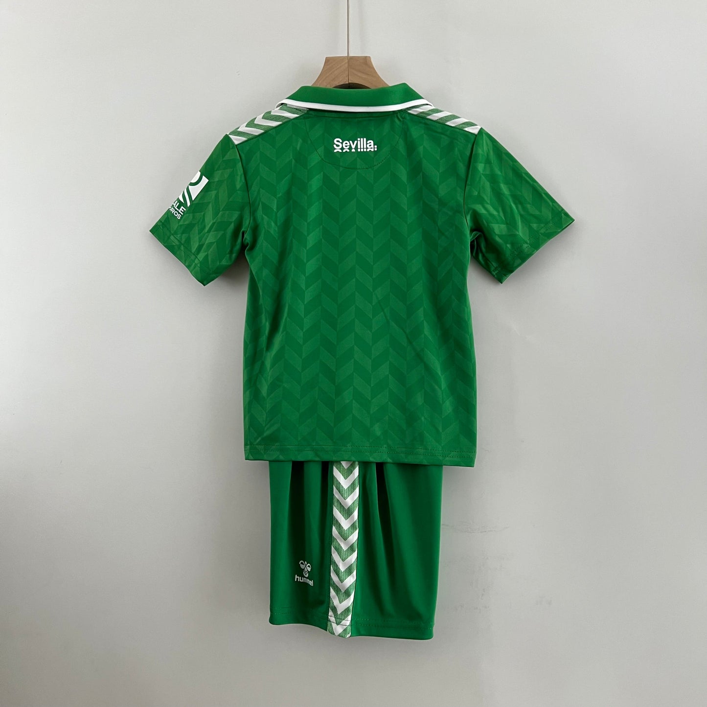 Real Betis - Kit de niños | Visita 2023/24