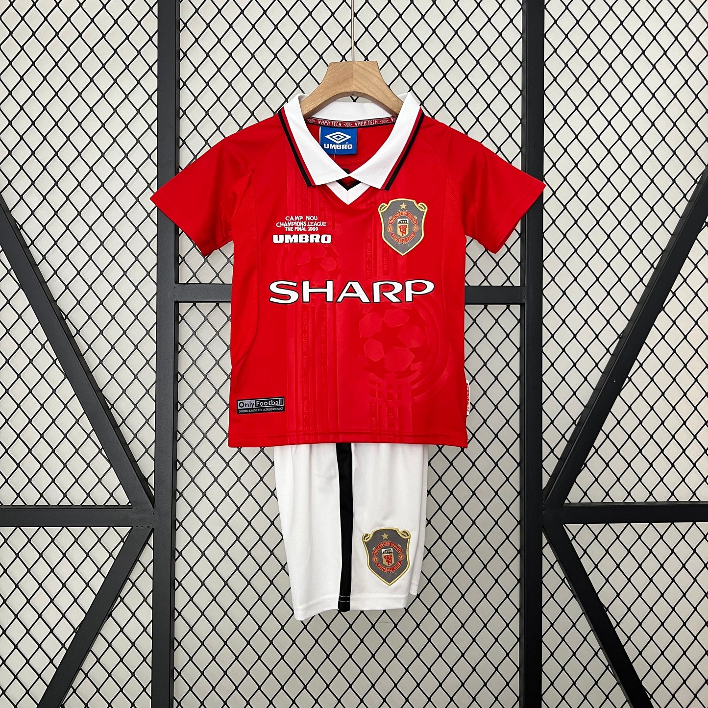 Conjunto niños Manchester United Local 1999/00