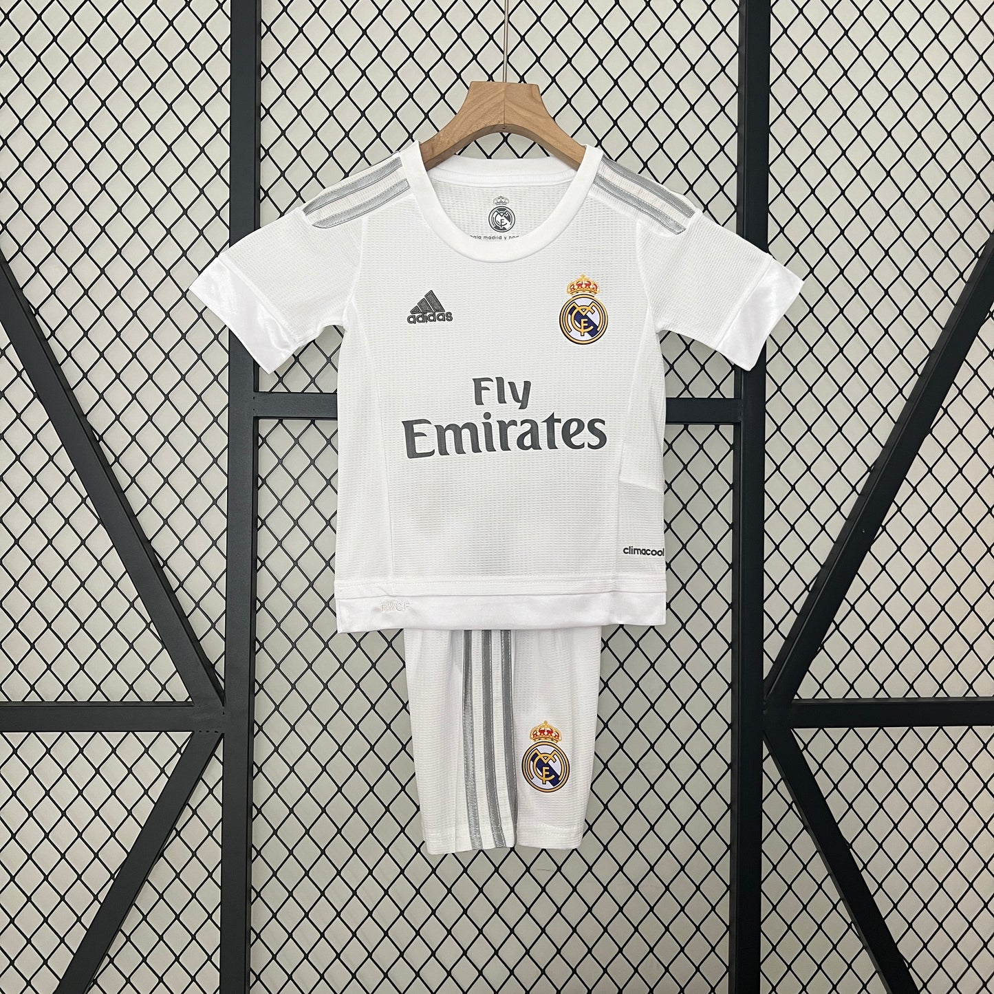 Conjunto niños Real Madrid 15/16 Local